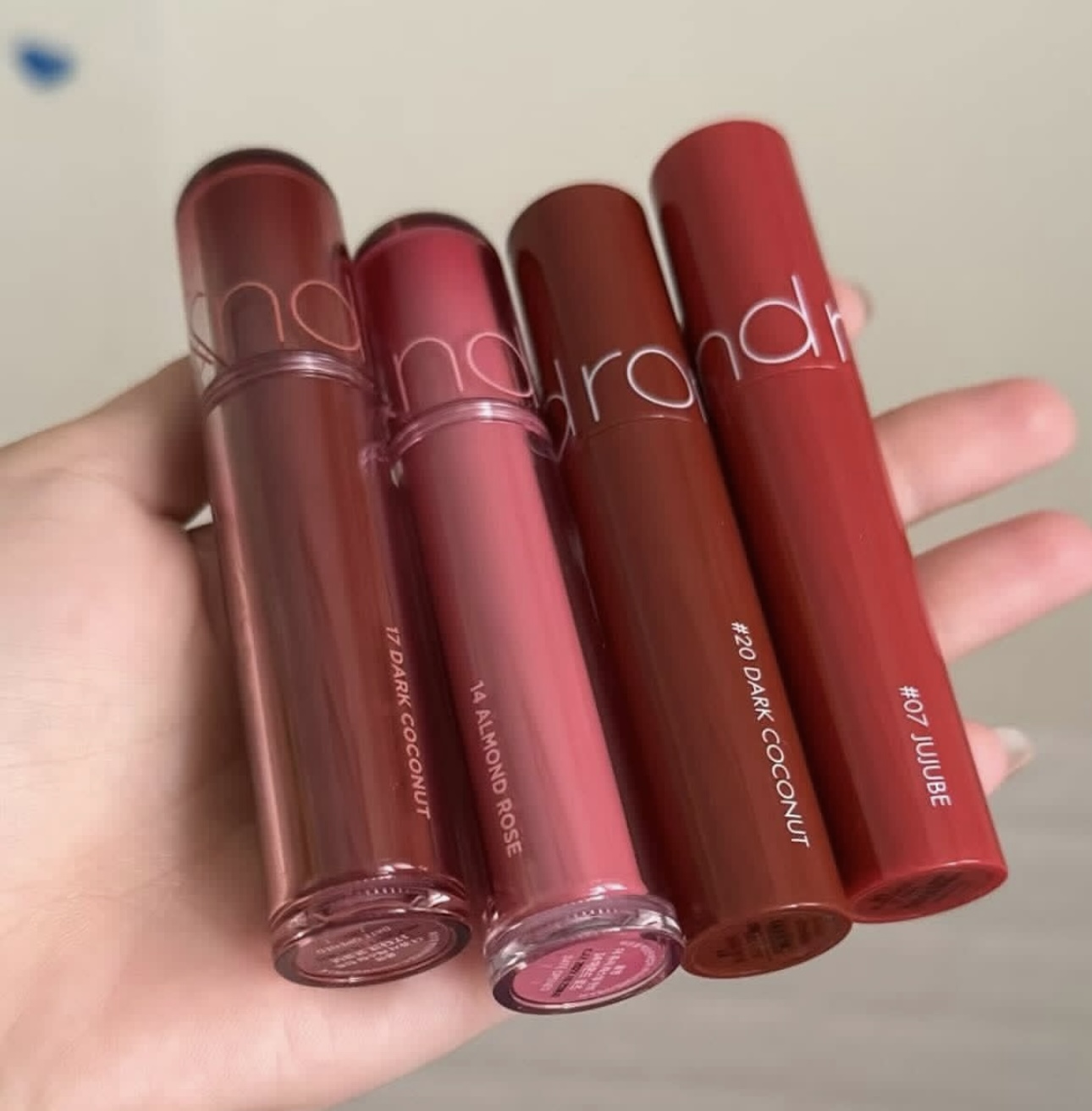 Lip Tint Korean - オリジナル韓国ロマンジュースリップグロス、美白効果と持続的な保湿力を備えたチェリーボム、ライチ、コーラルレッド、ウォーターライトミラーリップスティック