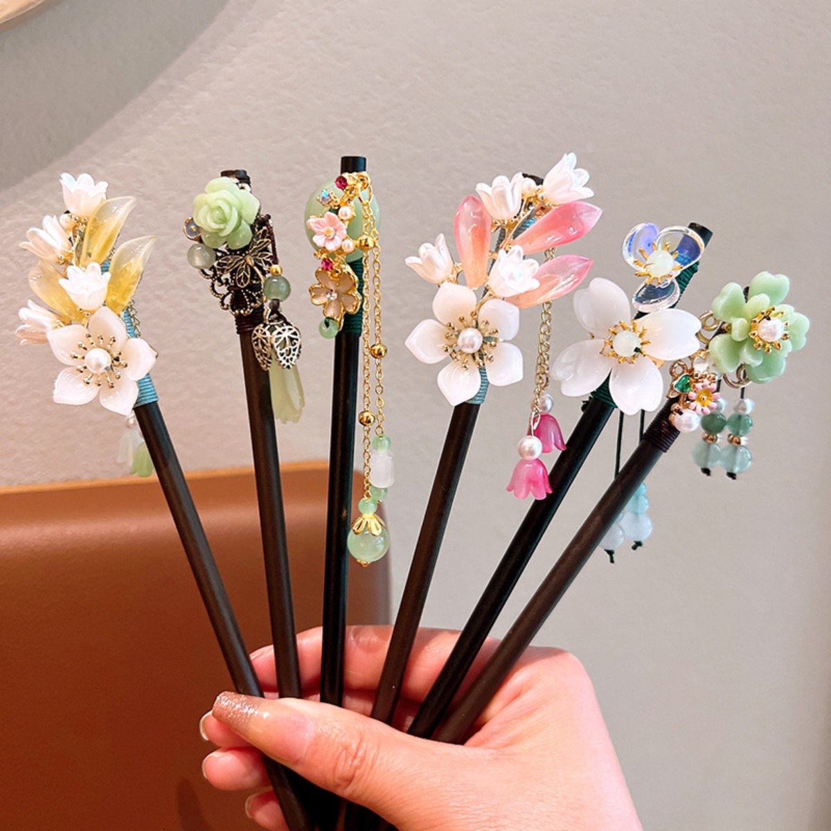 絶妙な花のタッセル木製ヘアピンレトロ中国風の手作り花ヘアステ - Hanbok Hair Pin のレビューと価格