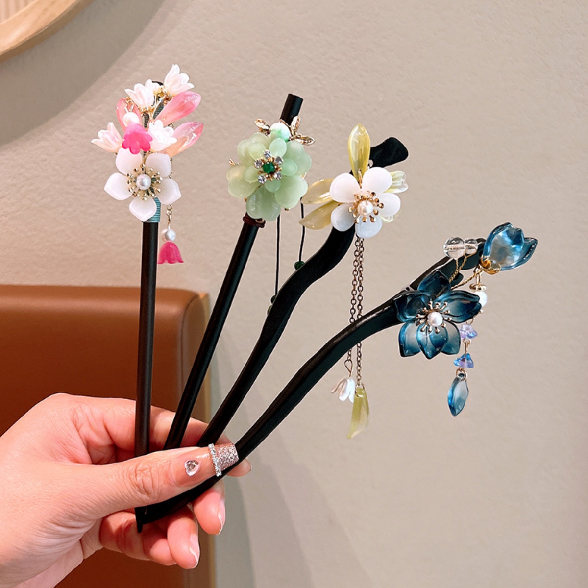 絶妙な花のタッセル木製ヘアピンレトロ中国風の手作り花ヘアステ - Hanbok Hair Pin のレビューと価格